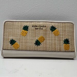 New without Tags Kate Spade pineapple Wallet